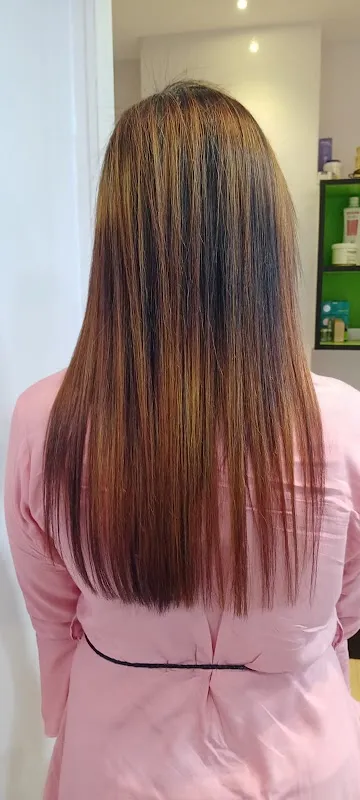 Look at me unisex salon &Spa
