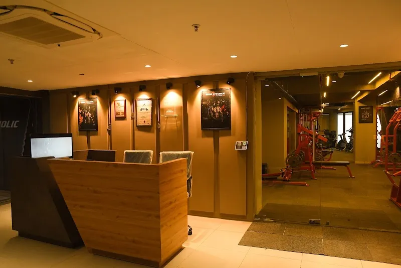 Being Gymaholic 2.O | Fitness Gym Vasna Ahmedabad