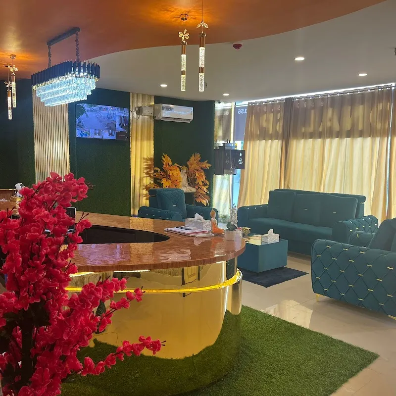 Royal International Spa.