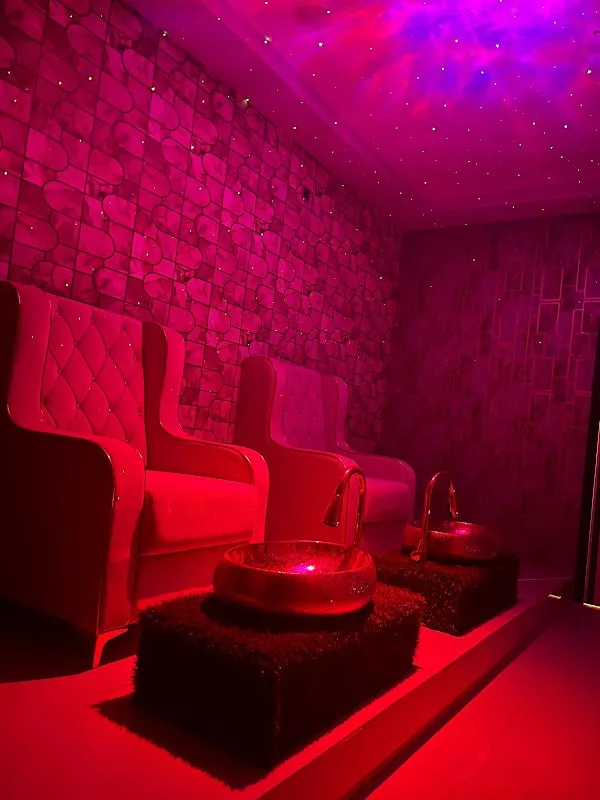 Royal International Spa.