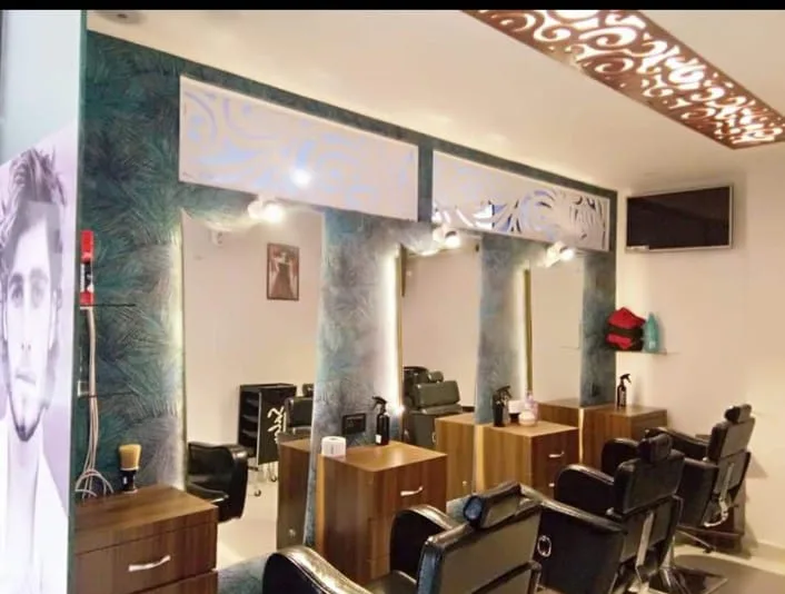 GLAM 11 Makeup Studio