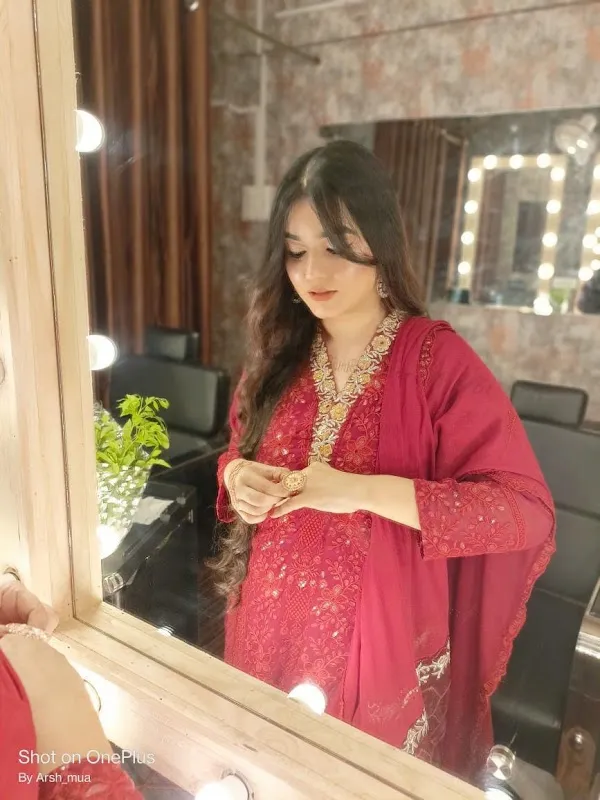 Blush & Glow Beauty Salon Academy - Mumbra