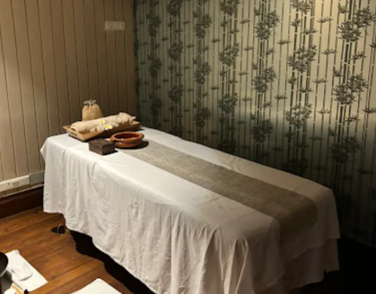 QOROS SPA by Tattva
