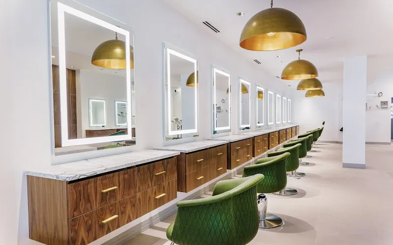 Privé Salon