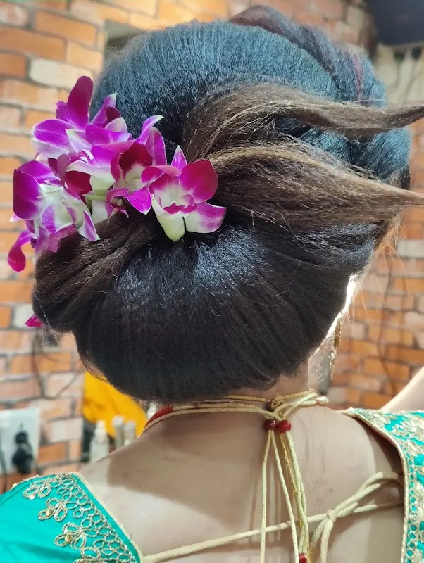 Pritaam’s Salon: Family salon, Hair & Beauty Salon | Madhyamgram | Kolkata