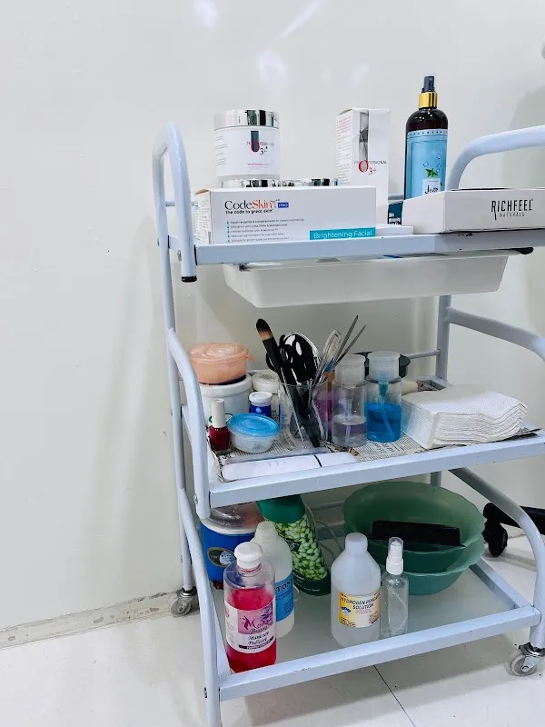 FRESH LOOK SALON