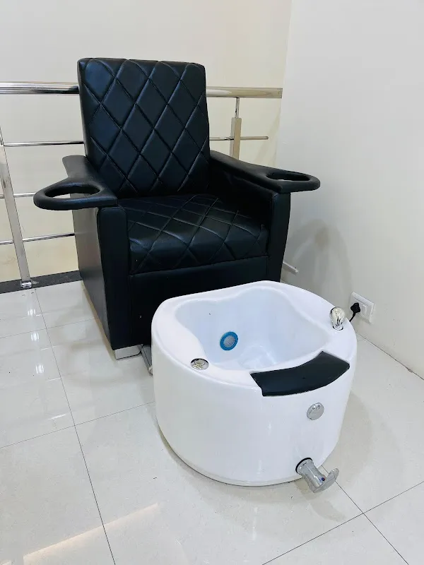 FRESH LOOK SALON
