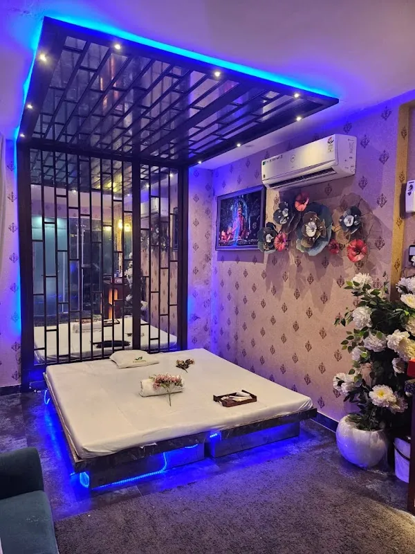Rich Look Spa Salon