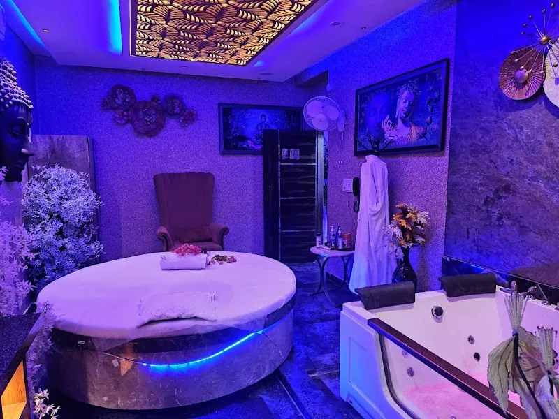 Rich Look Spa Salon