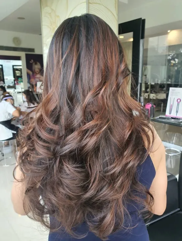 New Colors unisex salon