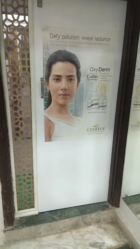 Saundarya beauty salon