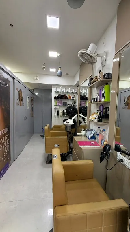 Gia's Salon & Makeover studio