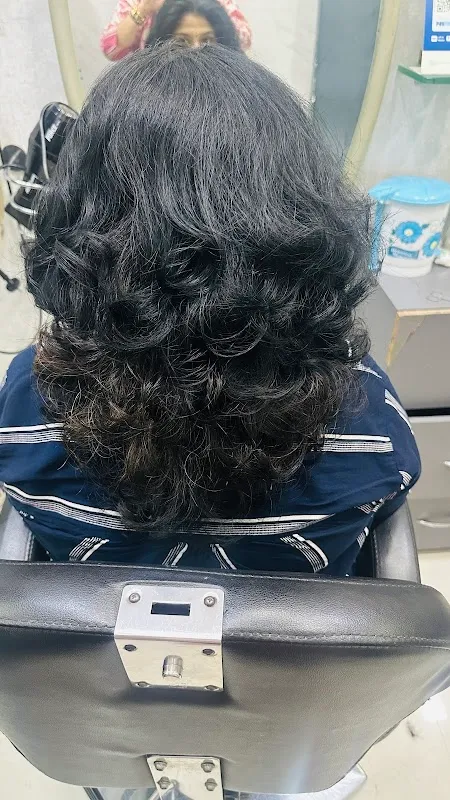 Gia's Salon & Makeover studio
