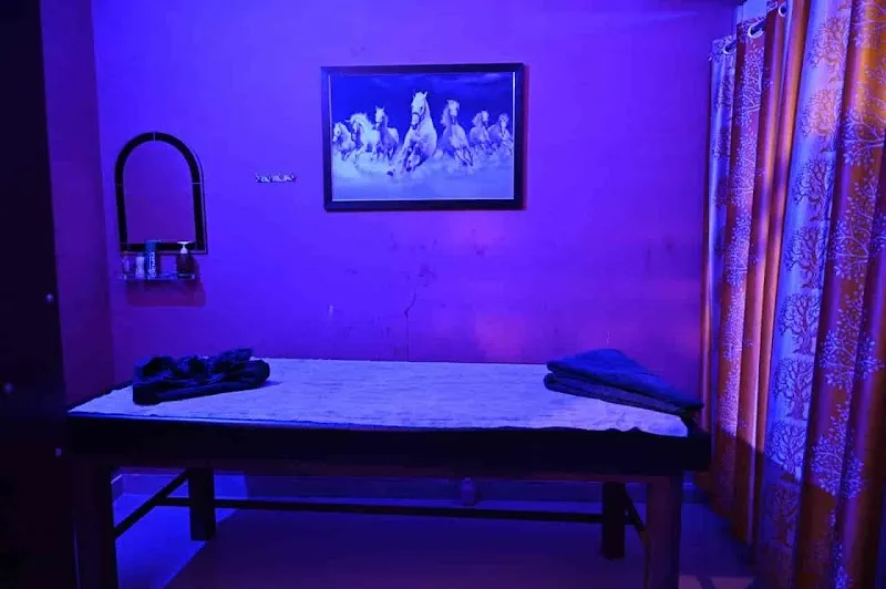 B2B Spa Naraina - Massage Service in Naraina | Body Spa