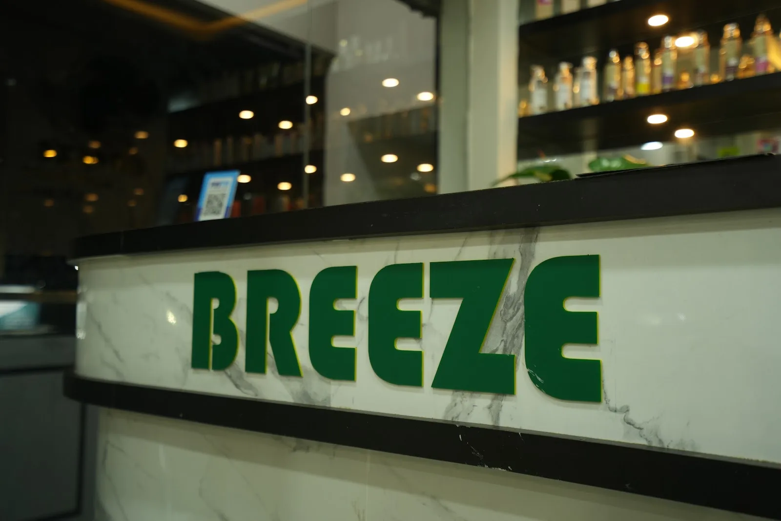 Breeze Unisex Salon and Academy