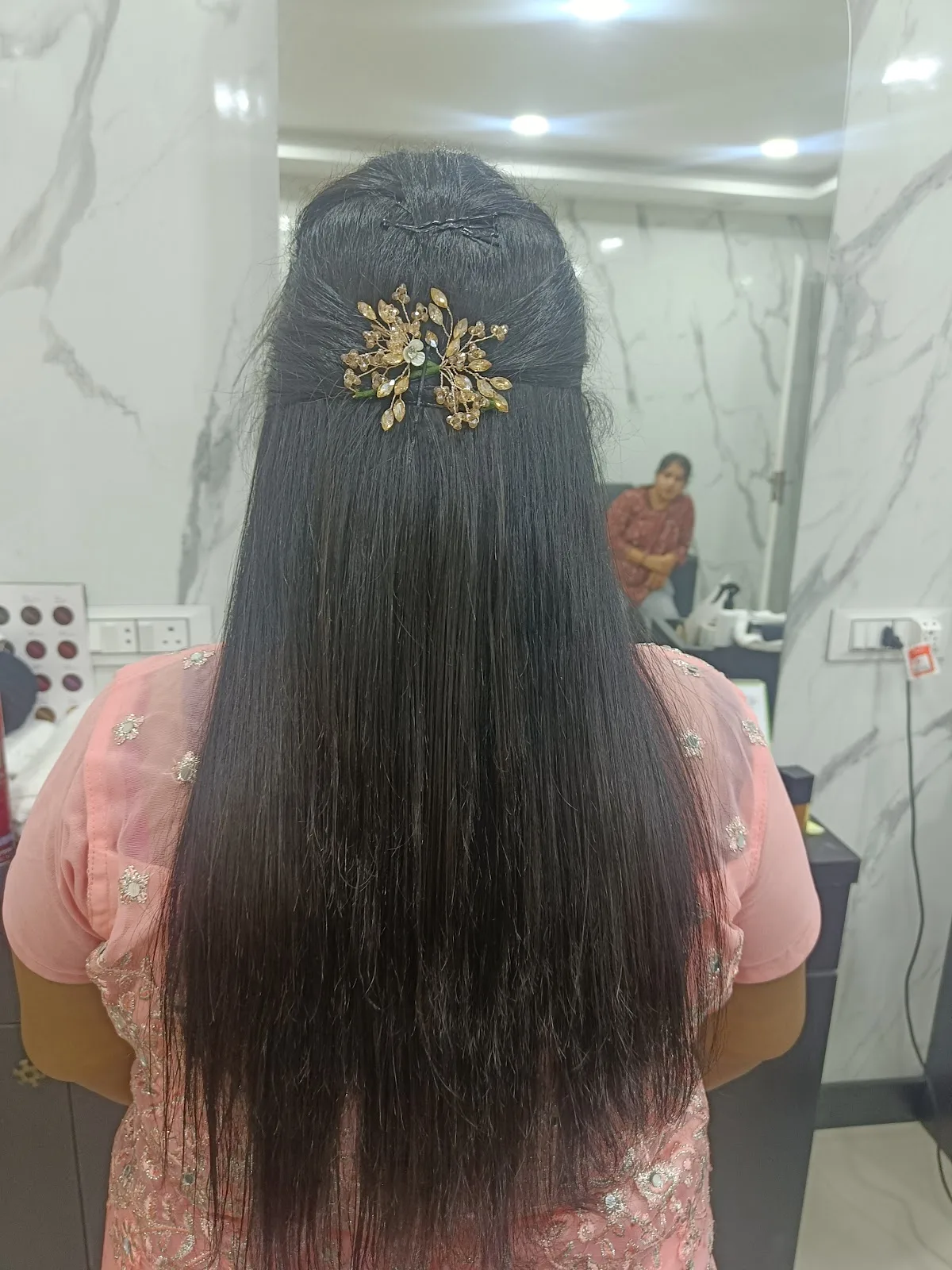 Breeze Unisex Salon and Academy