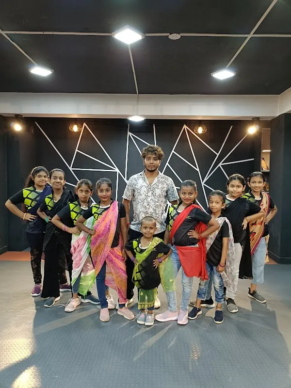 Hip hop dance studio
