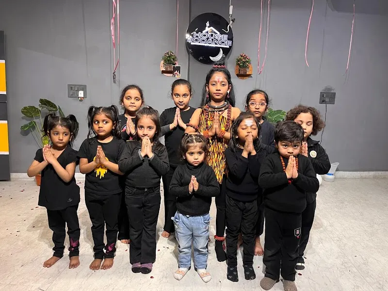 HOUSE OF DANCE STUDIO - Dance Classes in Tri Nagar | Delhi