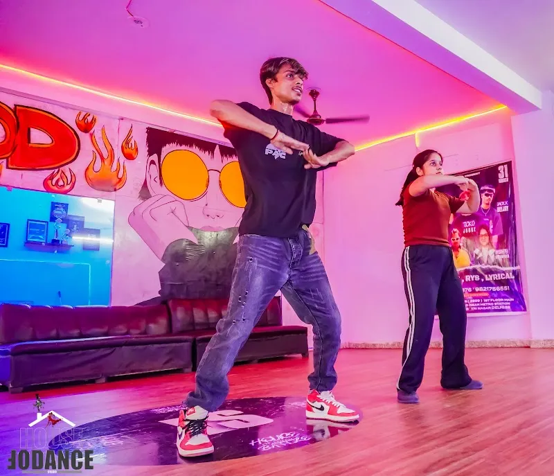 HOUSE OF DANCE STUDIO - Dance Classes in Tri Nagar | Delhi