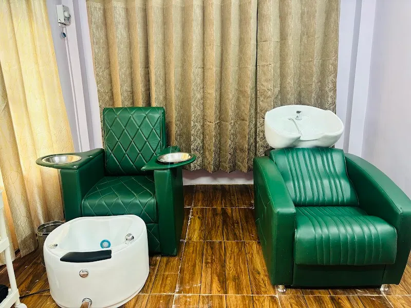 BEBO SALON & ACADEMY