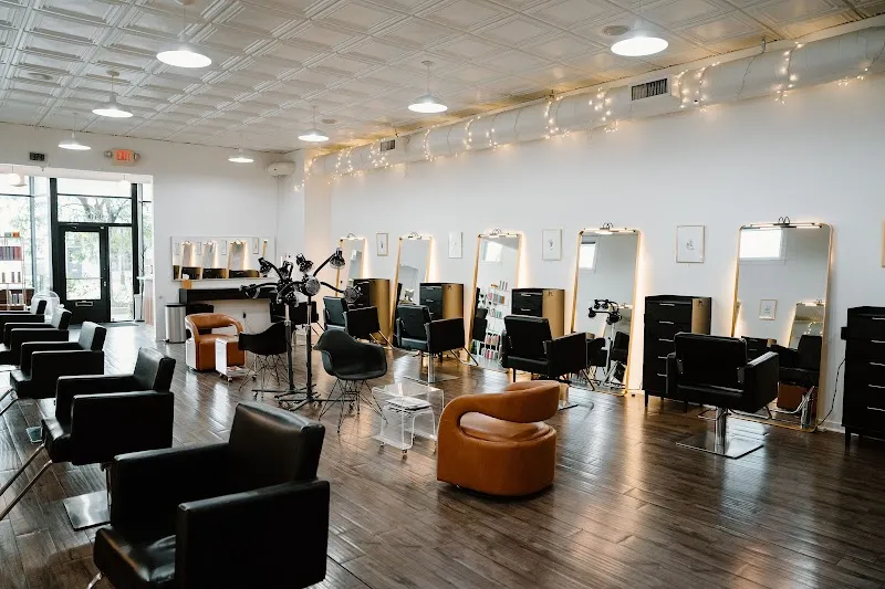 Salon Re
