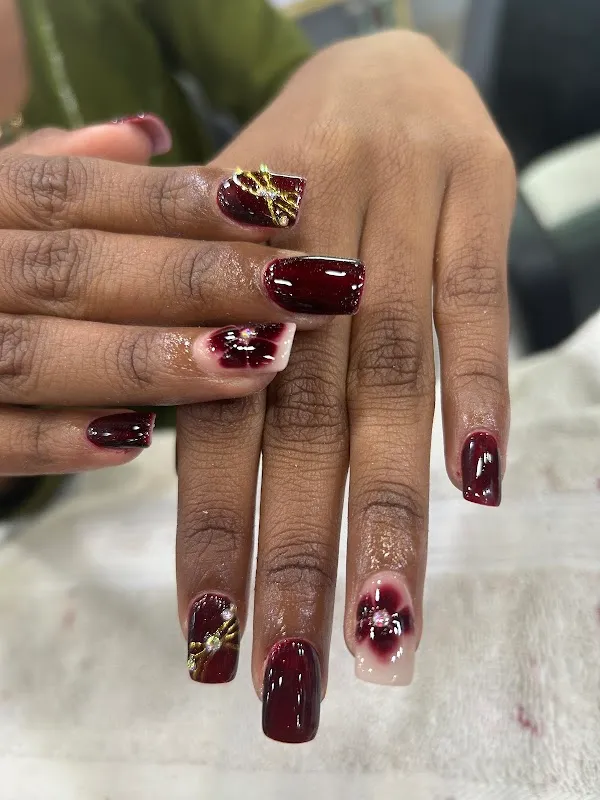 B21 Salon