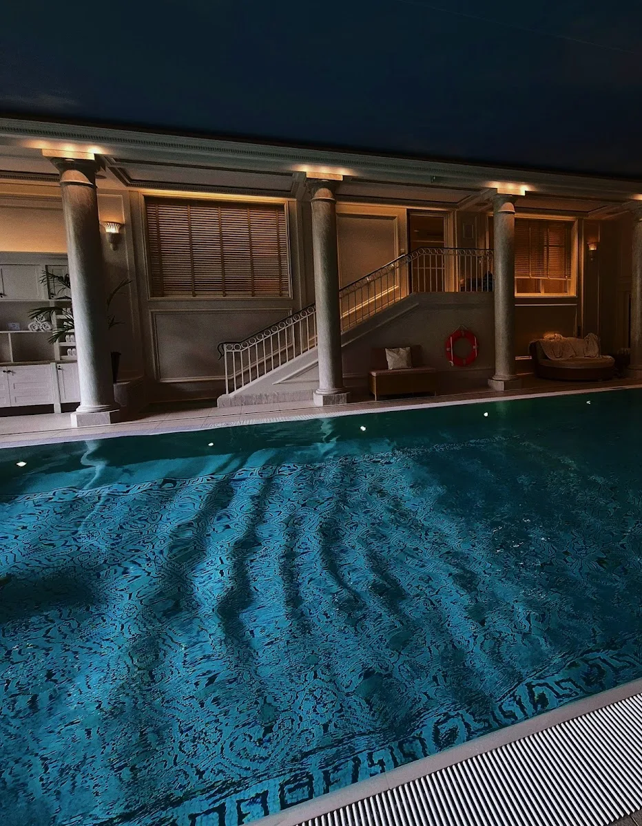 Chi, The Spa