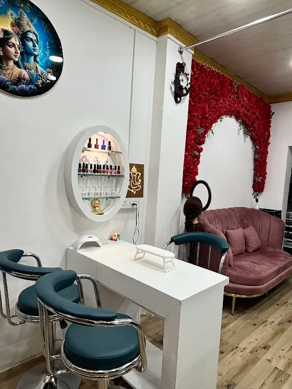 Anshika Makeup Studio & Academy