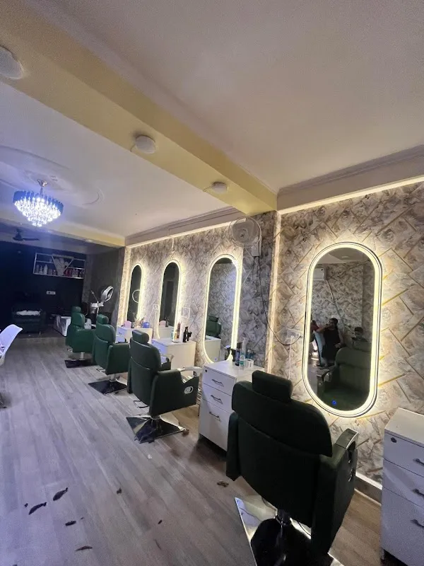 Siya Galaxy salon