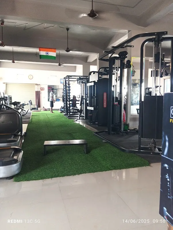 GRAVITY FITNESS CLUB