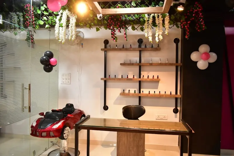 STYLEOLOGY UNISEX SALON