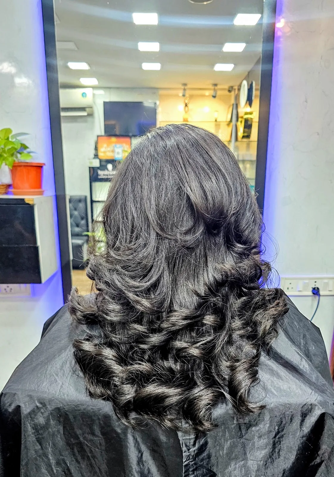 La Beauty Salon & Aesthetics - Unisex Salon in Mogappair West