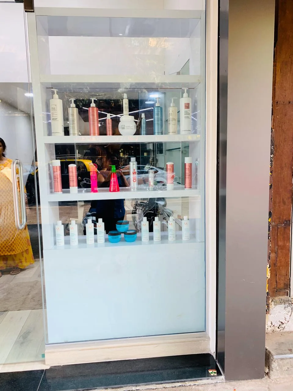 Lakme Salon in Colaba,Mumbai