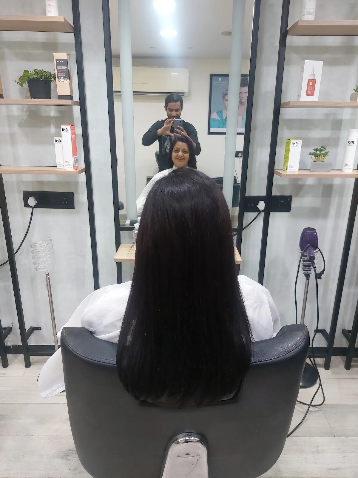 Lakme Salon in Colaba,Mumbai