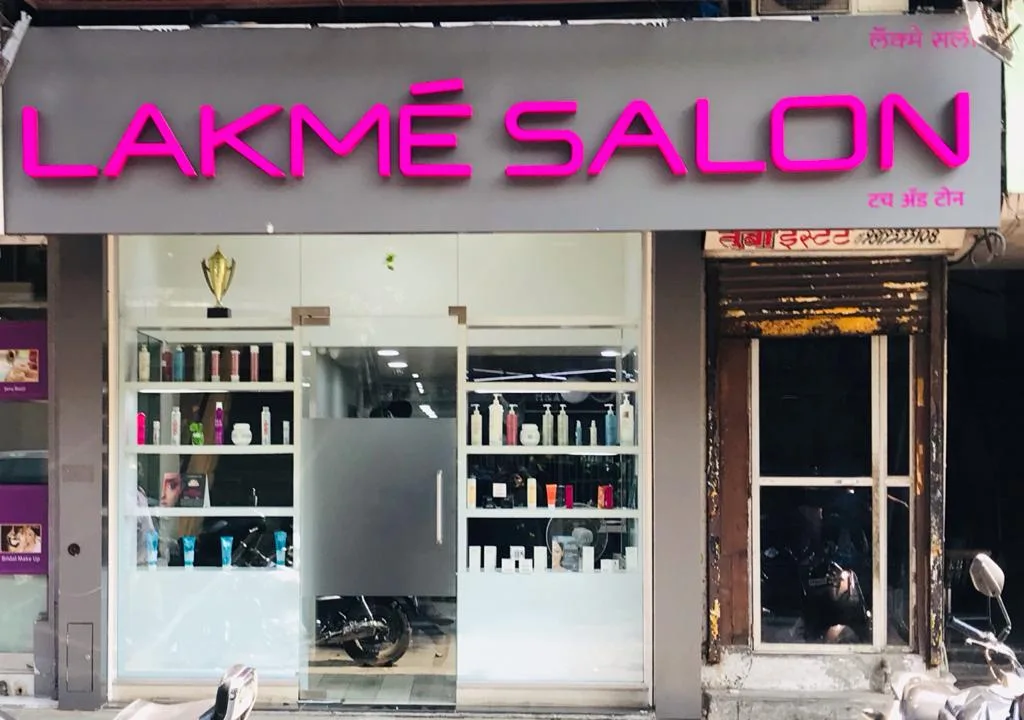 Lakme Salon in Colaba,Mumbai