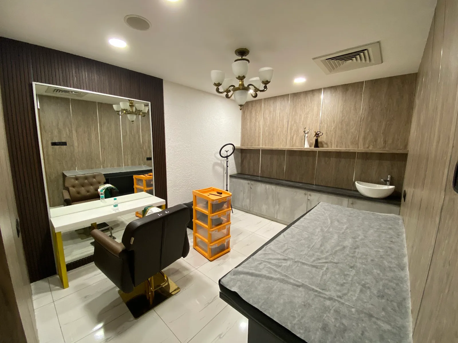 Toni&Guy Essensuals Pallavaram