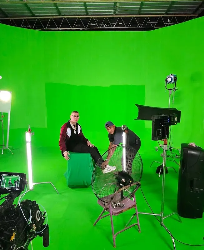 LA NAVE ALL STARZ STUDIO