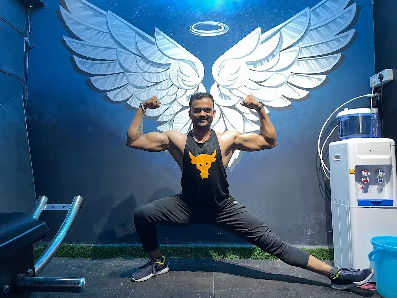 Friends fitness club