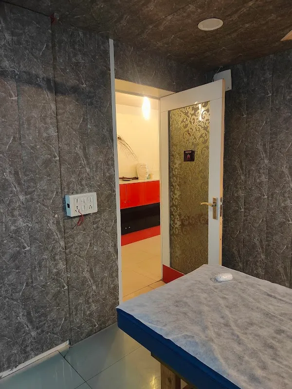 Serenity lounge spa | Luxury Spa in Rajouri Garden