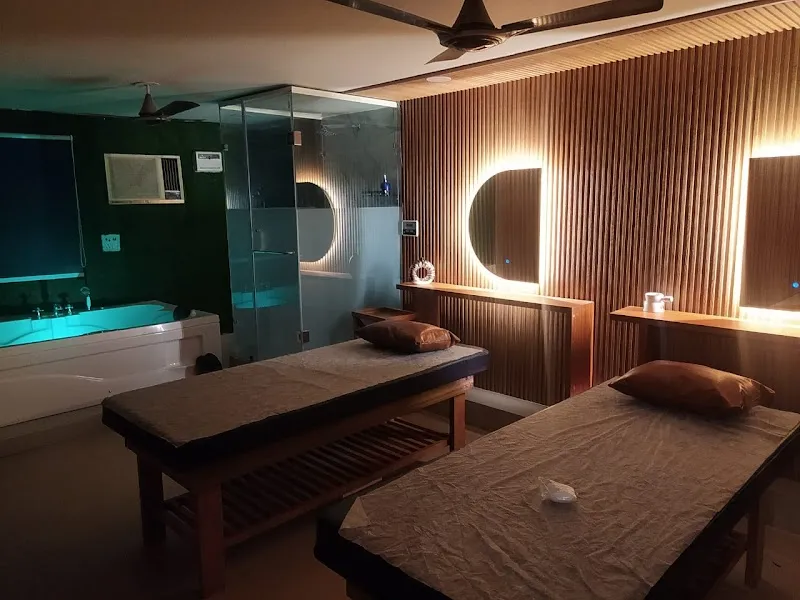 Serenity lounge spa | Luxury Spa in Rajouri Garden