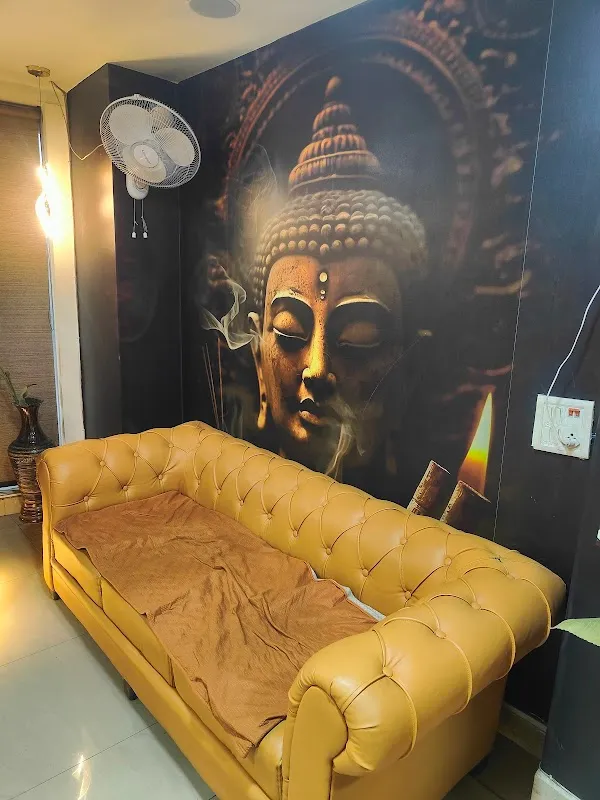 Serenity lounge spa | Luxury Spa in Rajouri Garden