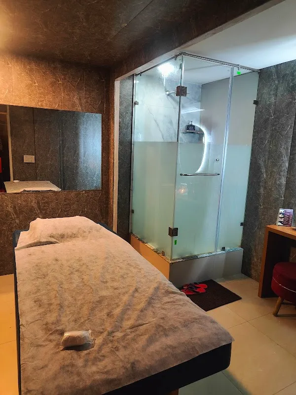 Serenity lounge spa | Luxury Spa in Rajouri Garden