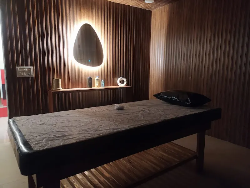 Serenity lounge spa | Luxury Spa in Rajouri Garden