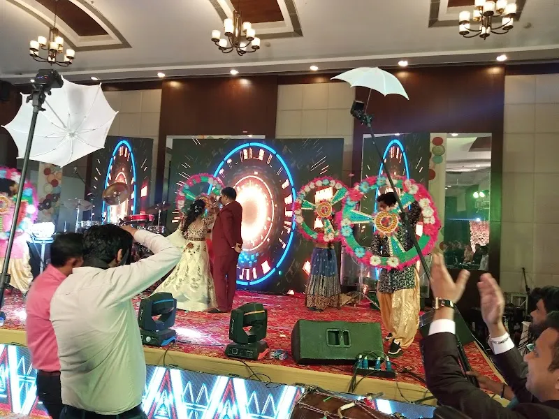 ENERGETIC DANCE ACADEMY