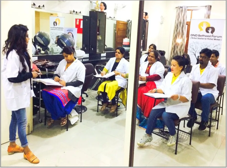 Diva N Debonair (Beauty Lounge)-Ladies Unisex Bridal Beauty Parlour Salon In Jaipur- Best Makeup Artist In Jaipur