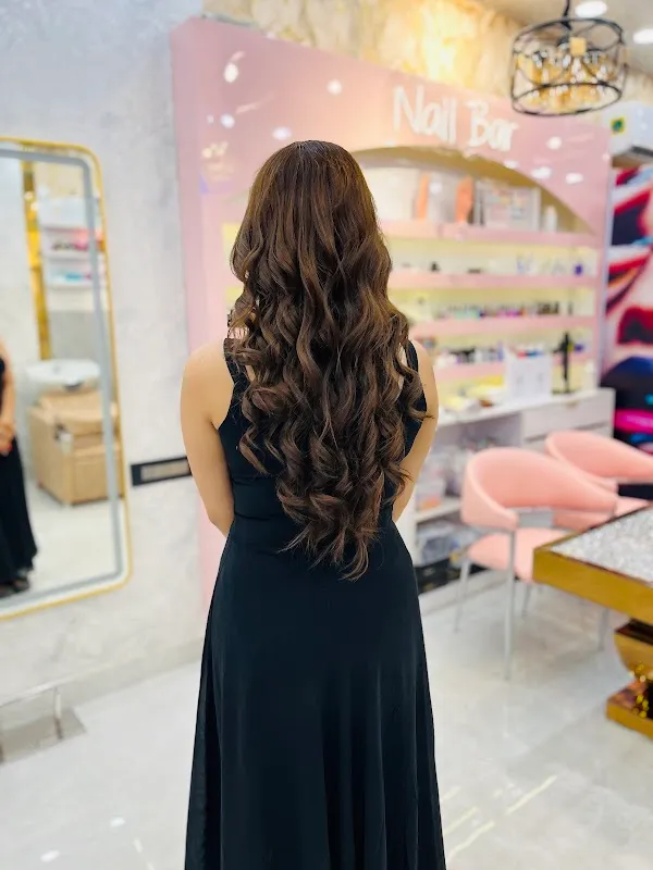 #One Unisex Luxury Salon