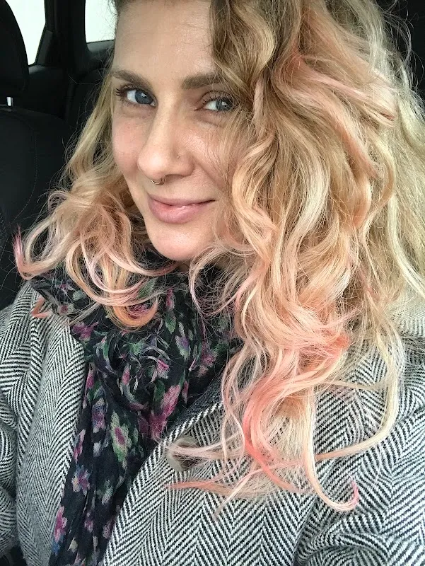 VEE PARIS HAIR