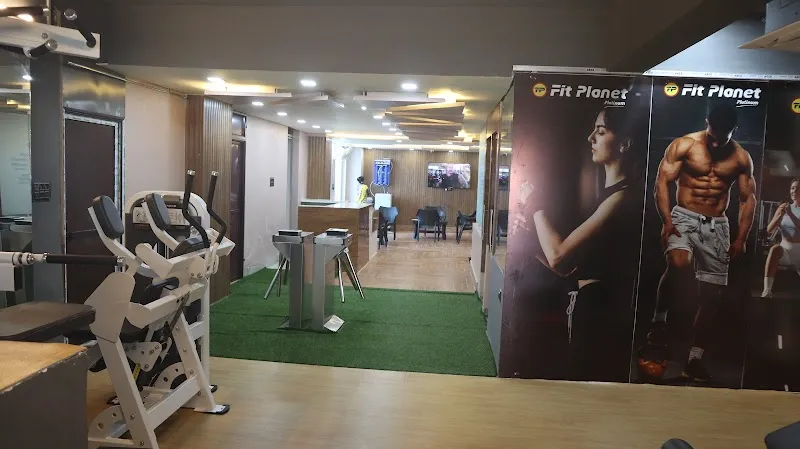 Fit Planet Gym Boring Road-Best Gym in Boring Road Patna. Biggest Gym in Boring Road Patna