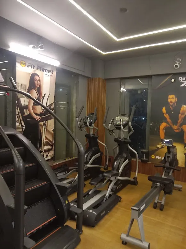 Fit Planet Gym Boring Road-Best Gym in Boring Road Patna. Biggest Gym in Boring Road Patna