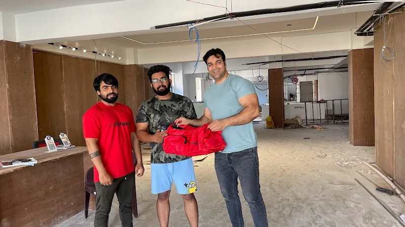 Fit Planet Gym Boring Road-Best Gym in Boring Road Patna. Biggest Gym in Boring Road Patna